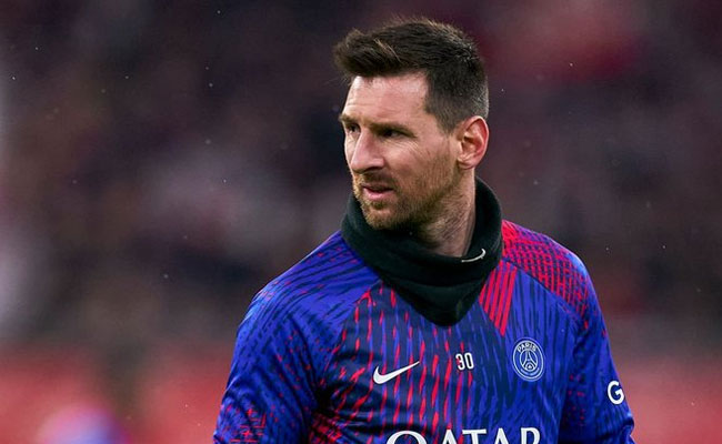 Lionel Messi bids farewell to PSG amid boos