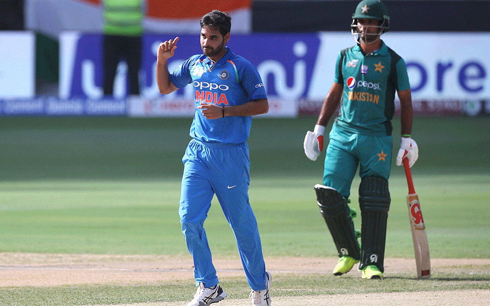 Indian bowlers shine, Pakistan bundled out for 162