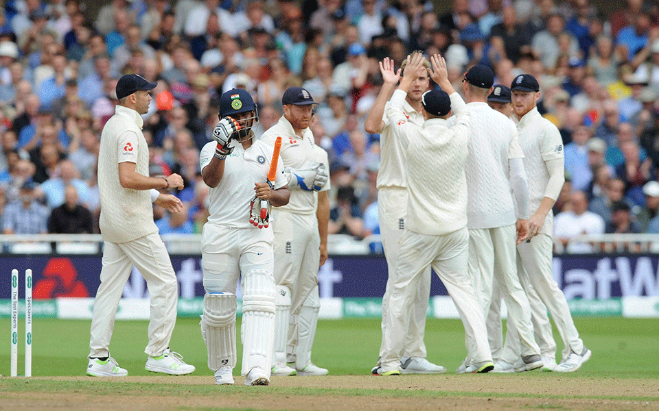 3rd Test: India bowled out for 329 in first innings vs England