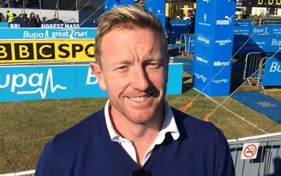 Former England captain Paul Collingwood announces retirement