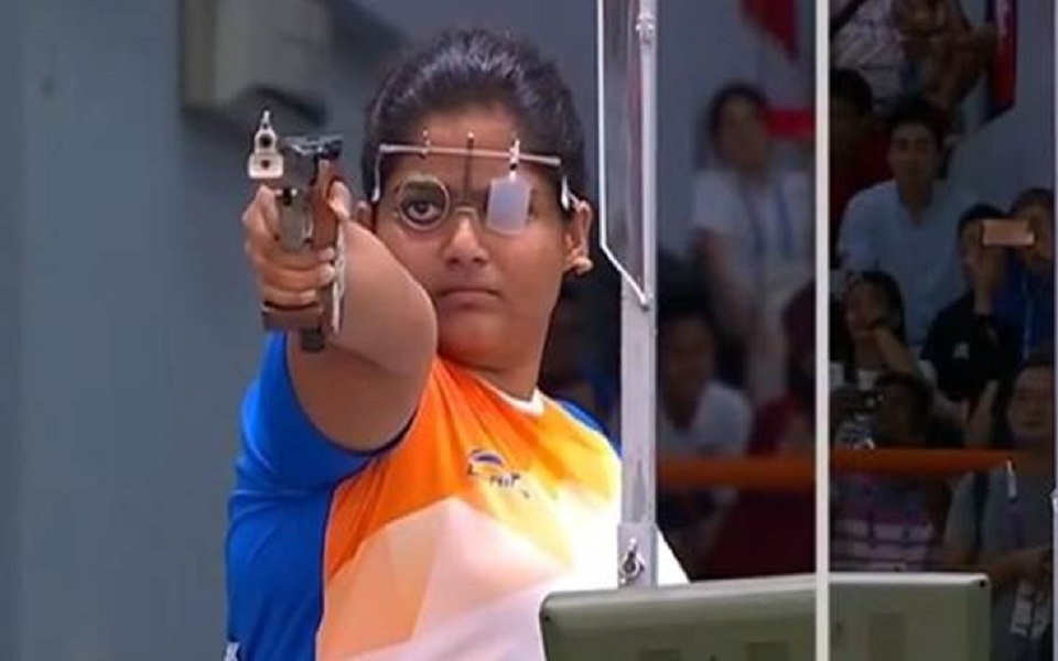 Rahi Sarnobat strikes gold in 25m pistol event