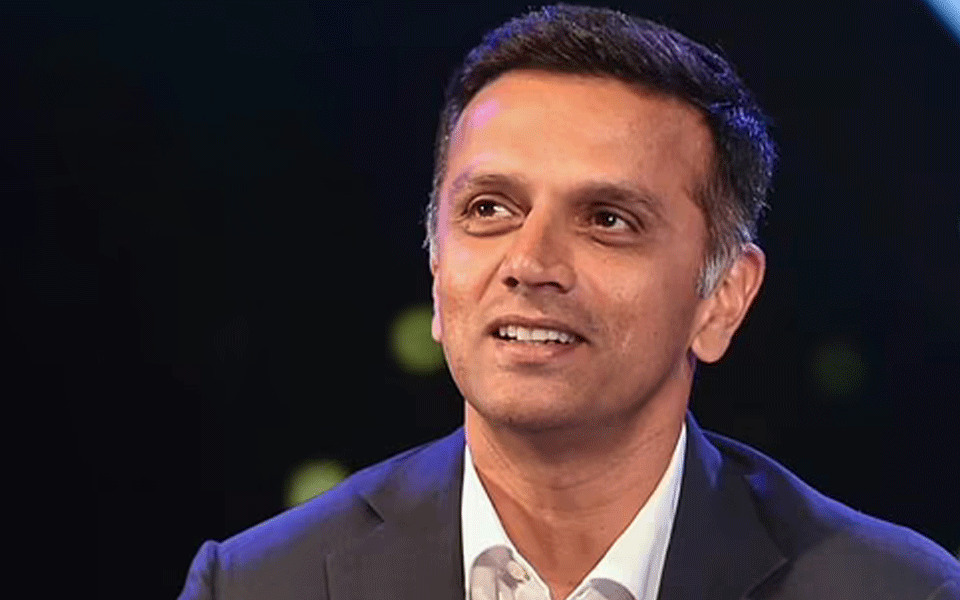 Head coach Dravid recovers from COVID, set to join Indian team