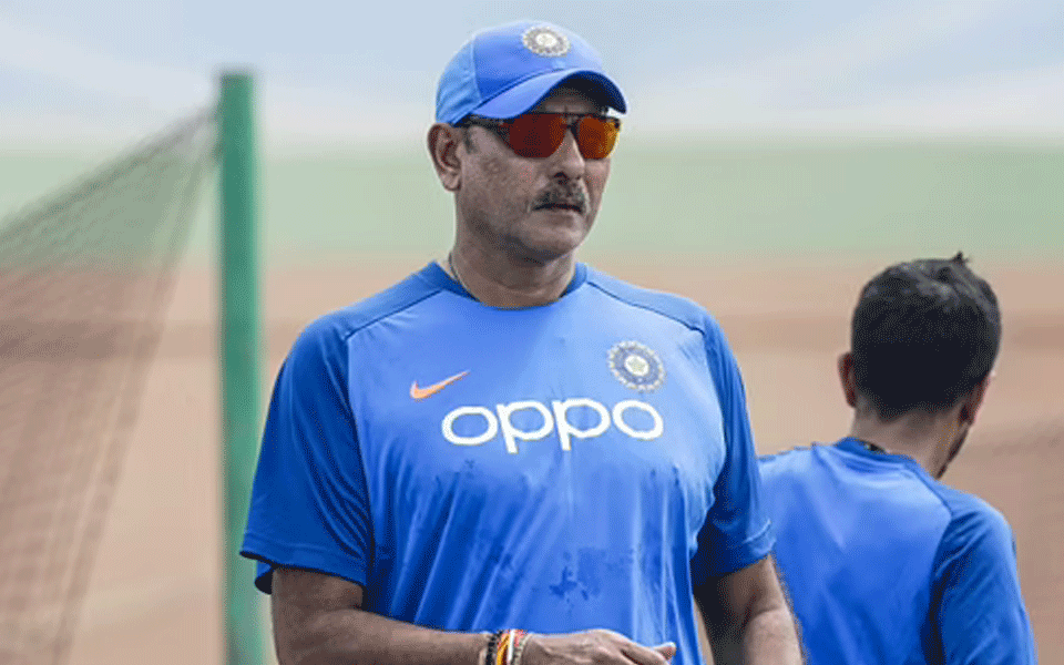 COVID scare in Indian team, four support staff sent into isolation, Ravi Shastri tests positive