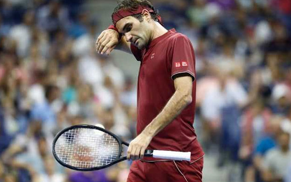 Federer crashes out of US Open