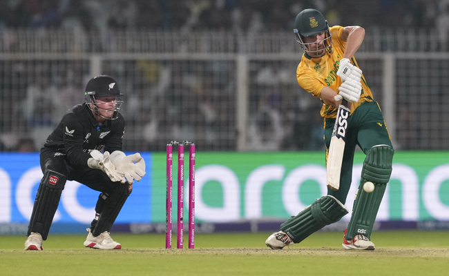 SA post 169 for 8 in T20 World Cup semifinal against NZ