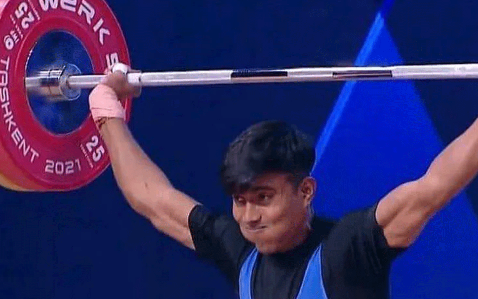 CWG: Lifter Sanket Sargar wins silver to open India's account