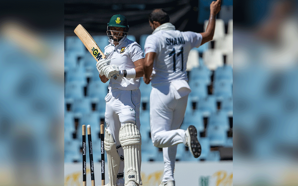 South Africa lose Markram in pursuit of tough 305-run target against India
