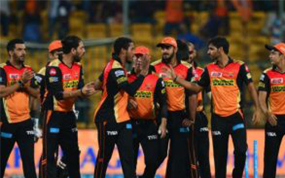 Williamson, Pathan lead SRH to 7-wicket win over DD