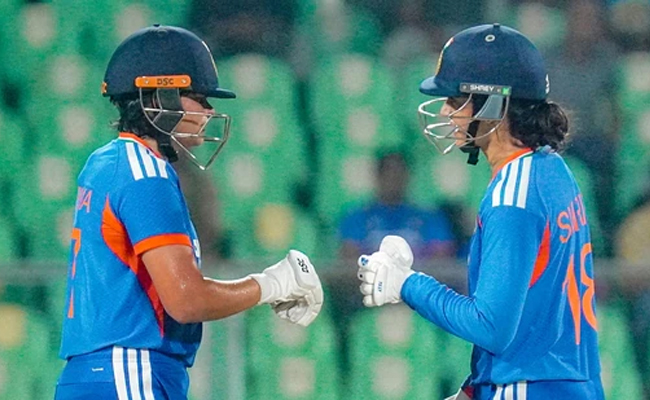 Record partnership between Shafali and Smriti helps India beat SL by 30 runs in 4th WT20I