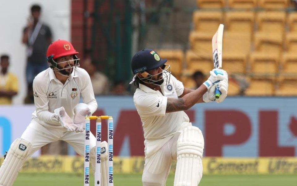 Vijay brings up ton as play resumes after rain in one-off Test