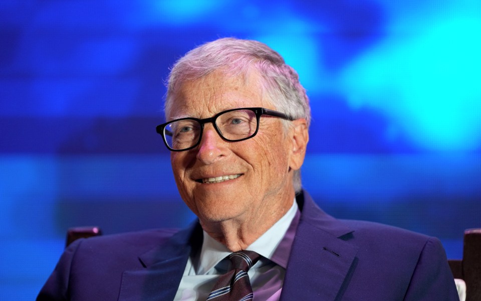 Bill Gates pledges his remaining fortune to Gates Foundation, which will close in 20 years
