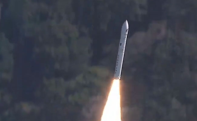 Japan's first private-sector rocket launch attempt has exploded shortly after takeoff