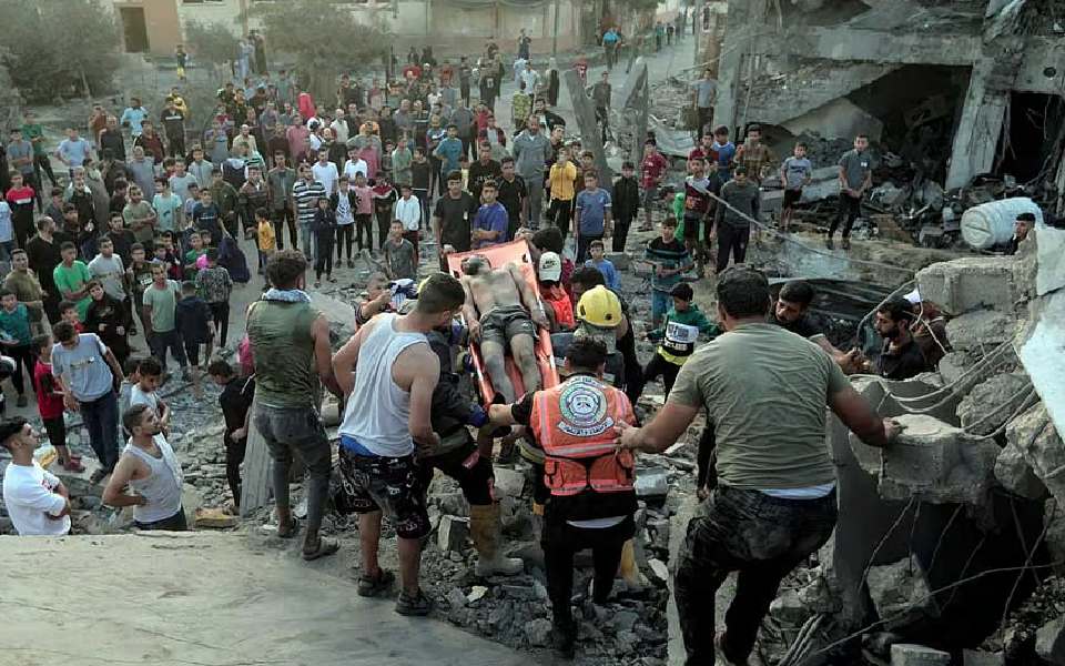 Two of the last functioning hospitals in northern Gaza are encircled by Israeli forces, staff say