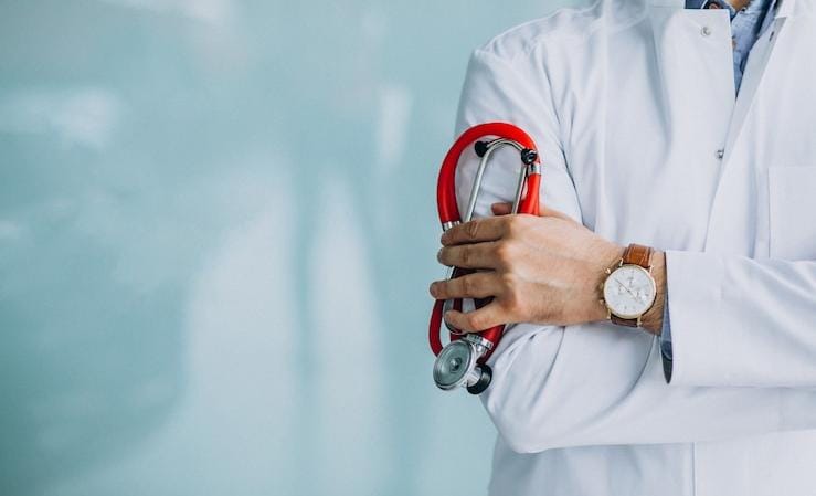 Fake doctor arrested after 9 years on run for botched surgery that led to patient's death