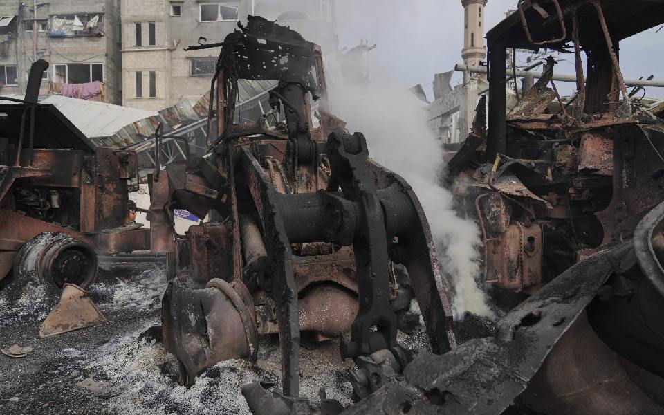 Israeli strikes kill 14 in Gaza, destroy heavy equipment needed to clear rubble