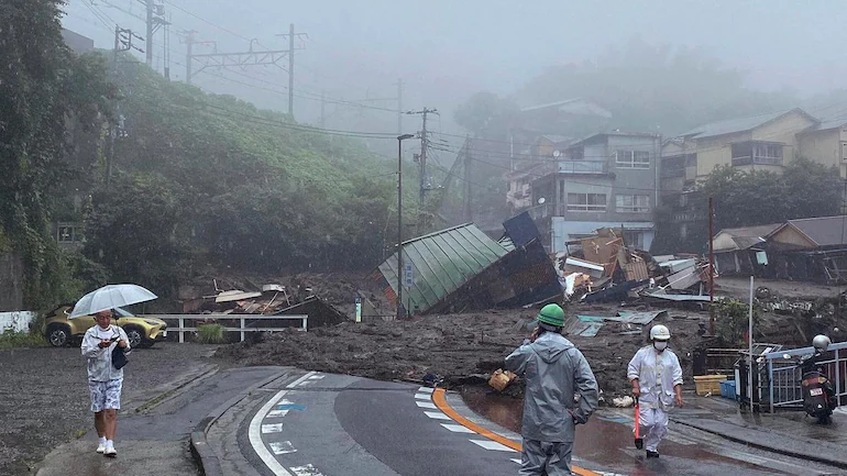 2 dead, 20 missing after mudslide rips through Japan town