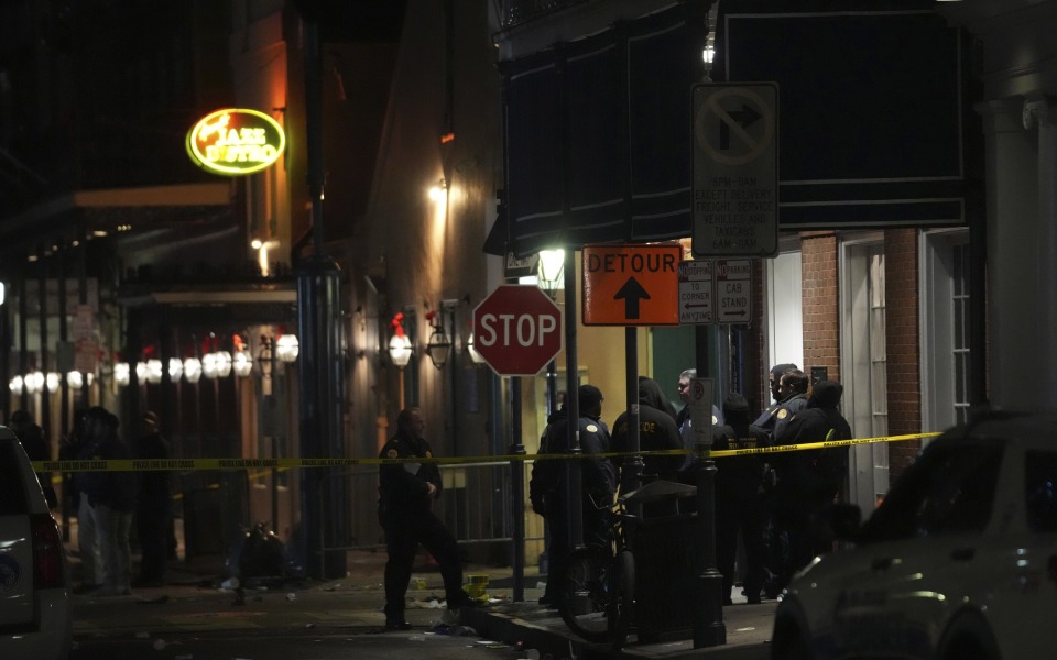 10 dead, 30 injured after car plows into a crowd in New Orleans