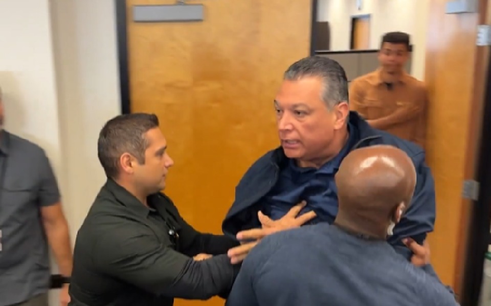 Democratic Sen. Alex Padilla forcefully removed from Noem's news conference, handcuffed
