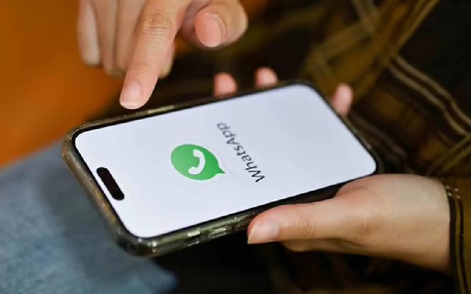 Iran restores access to WhatsApp and Google Play after they were banned amid protests