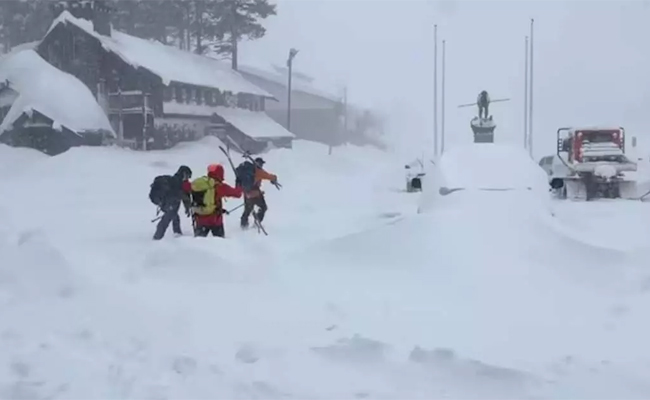 Eight backcountry skiers found dead, 1 still missing after California avalanche
