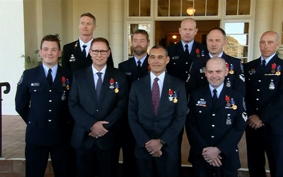 Australia honours divers involved in Thai cave rescue