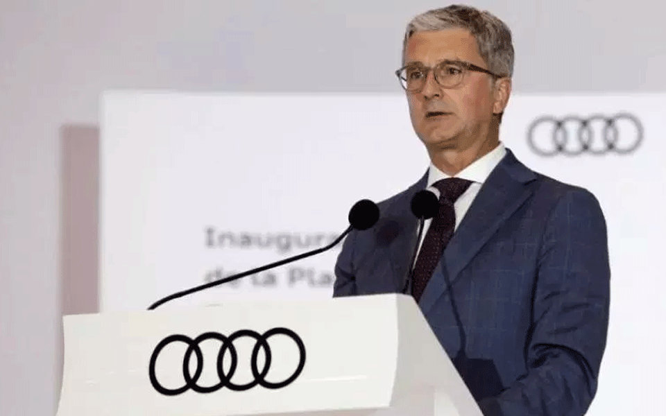 Audi CEO to remain in German police custody