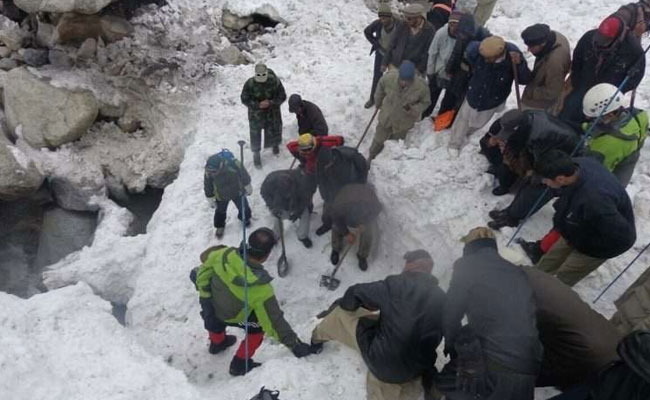 10 killed in avalanche in Pakistan's Gilgit-Baltistan region