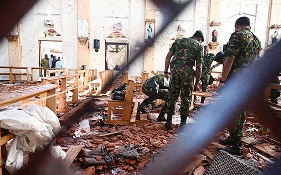 7 suicide bombers involved in Lanka blasts; 24 arrested as toll rises to 290