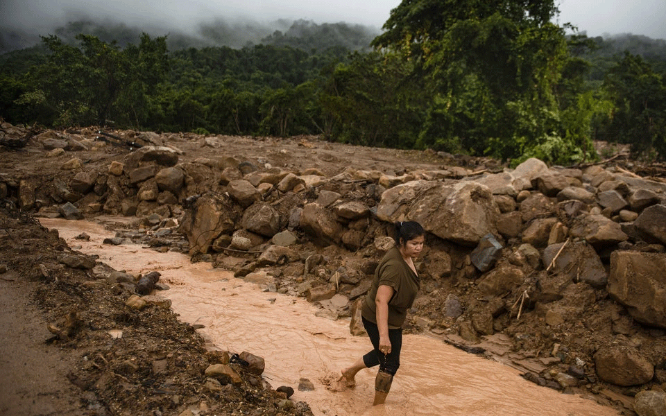 Dam collapse in Laos kills 9, 122 missing