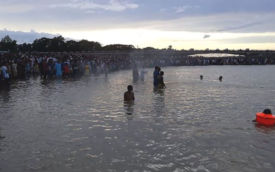 Bodies of 5 Bangladeshi footballers drowned in river recovered