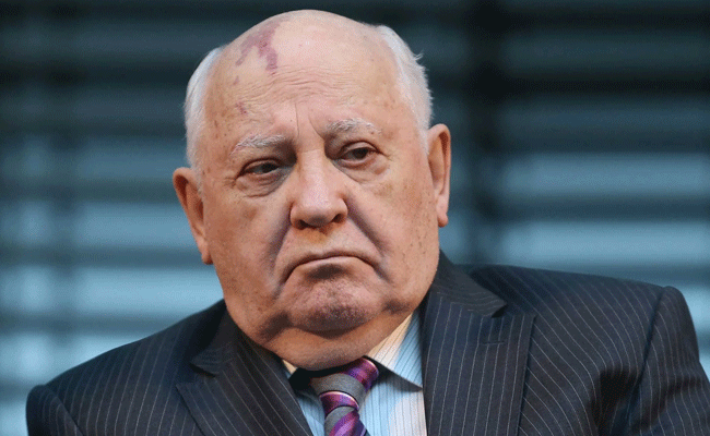 Mikhail Gorbachev, who steered Soviet breakup, dies at 91