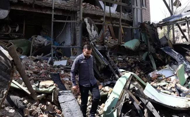 US service member missing after Iran shot down fighter jet rescued