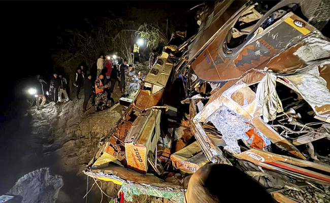 18 people killed in bus accident in Nepal's Dhading