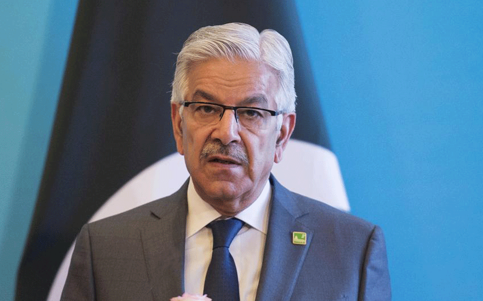 Pakistani court disqualifies Foreign Minister