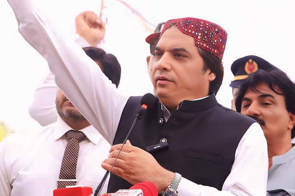 Pakistan Minister threatens India with nuclear retaliation over suspension of Indus Waters Treaty