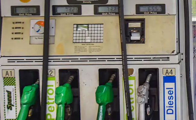 Pakistan increases petrol, diesel prices by PKR 55 per litre, highest-ever hike