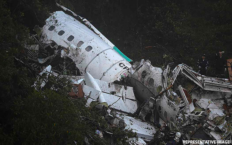 Cuba plane crash kills over 100, 3 survive