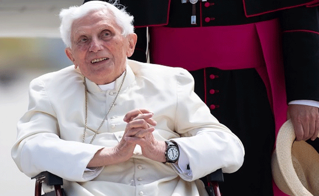 Benedict Xvi First Pope To Resign In 600 Years Dies At 95 