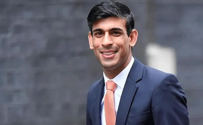 UK PM Rishi Sunak apologises for removing car seat belt