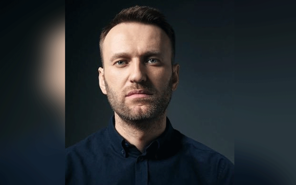 Germany raises pressure on Russia in Navalny poisoning probe