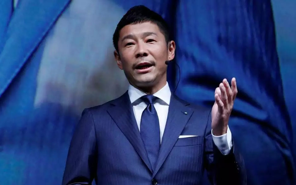 Japanese billionaire to be first tourist to Moon: SpaceX