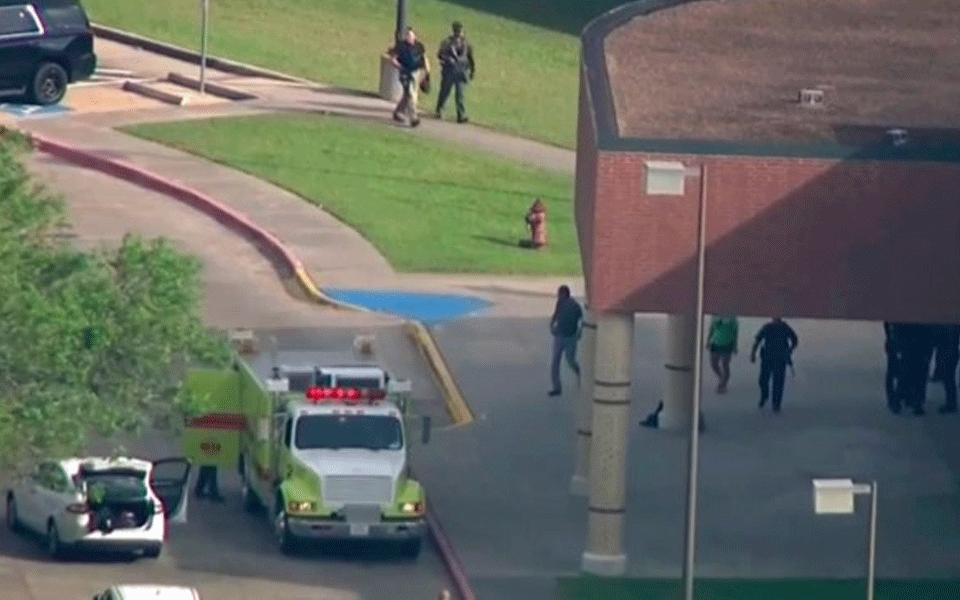 10 killed in Texas school shooting