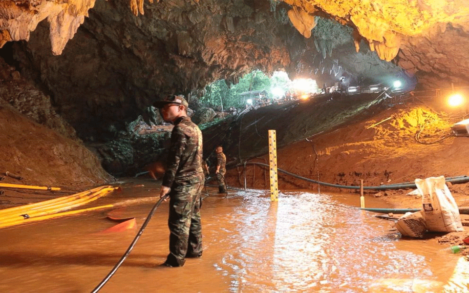 Thailand gears up for second day of cave rescue