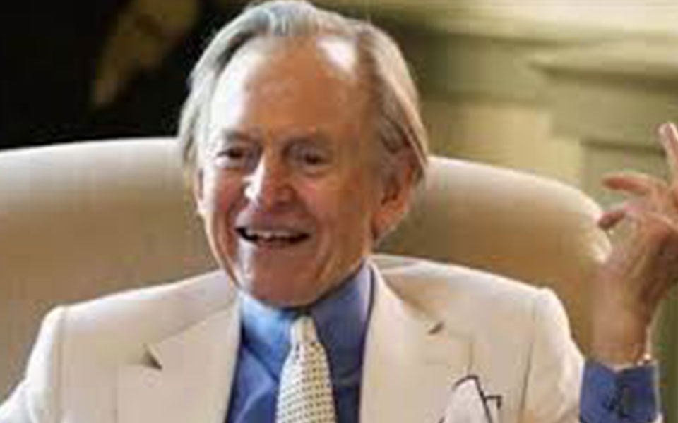 Author Tom Wolfe dead at 88