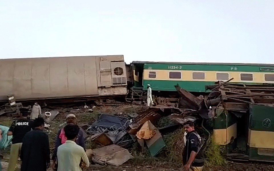 2 passenger trains collide in Pakistan; 36 killed, scores injured