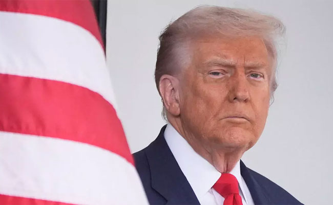 Trump orders blockade of 'sanctioned oil tankers' into Venezuela, ramping up pressure on Maduro