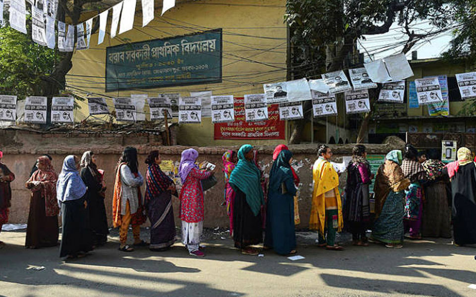 10 Killed In Poll Related Violence As Voting Underway In Bangladesh 3576