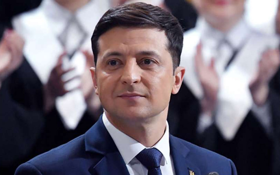 Ukraine comedian Volodymyr Zelensky wins presidency in landslide