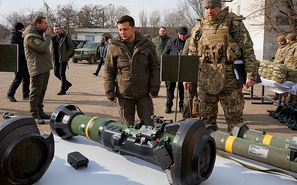 Britain giving Ukraine thousands more missiles