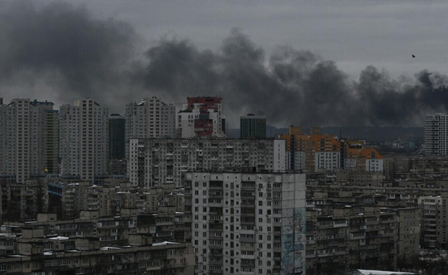 Russia attacks Ukraine with drones and missiles, killing 3 in Kyiv